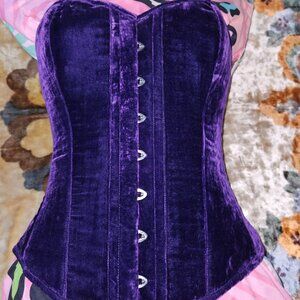 NWT L/28" KATRINA TIGHT LACING PURPLE VELVET STEEL BONED HANDMADE ELEGANT GOTH